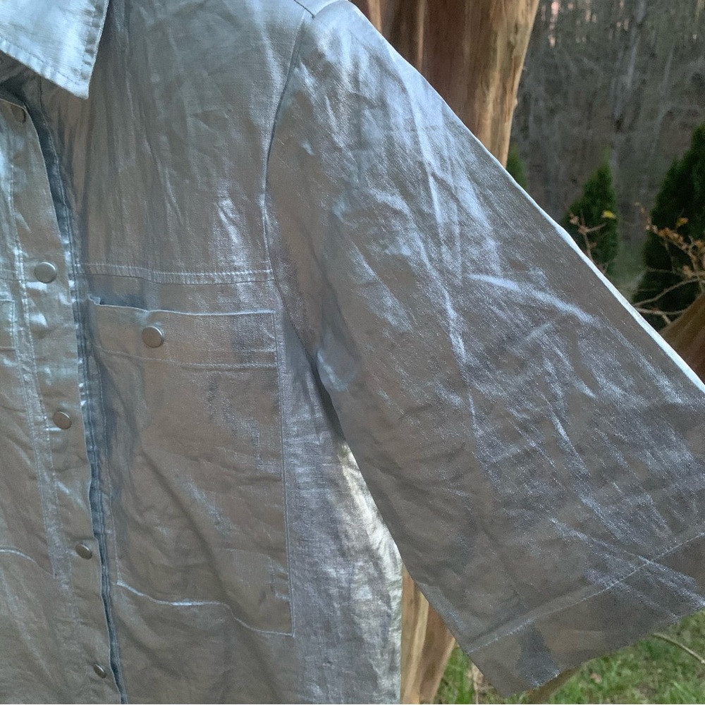 Lanhtropy Metallic Silver Women’s Snap Down Shirt - Picture 5 of 13